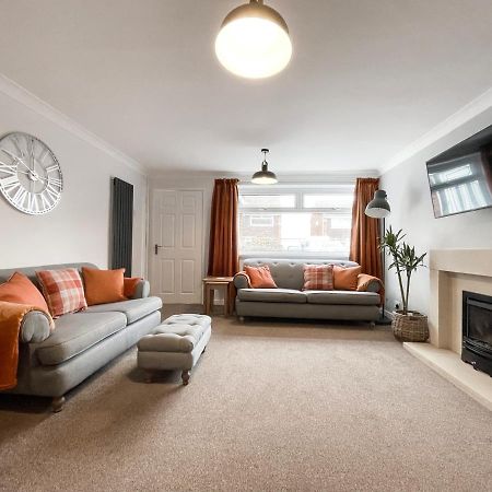 웨스트커비 Well Situated, Cosy 2 Bed House 빌라 외부 사진